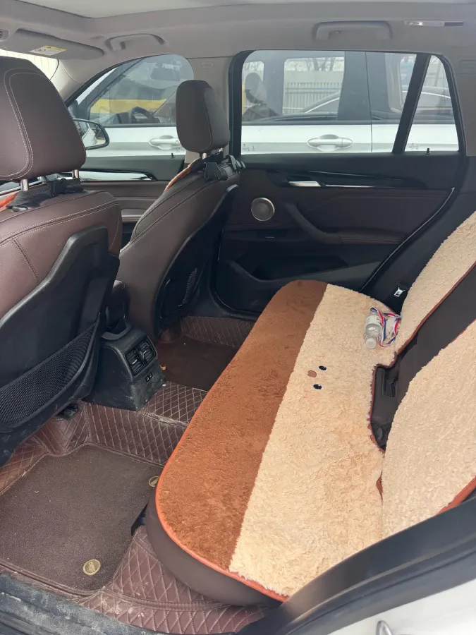 2022 BMW X1 2.0T 192HP L4 7DCT,autocango,china used car exporter,china ev exporter,chinese used car exporter,chinese used ev exporter