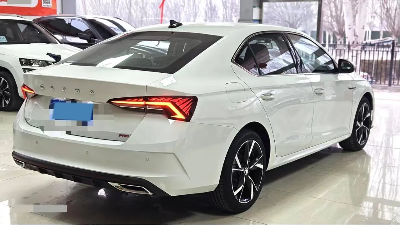 2023 Skoda Octavia 1.4T 150HP L4 7DCT,autocango,china used car exporter,china ev exporter,chinese used car exporter,chinese used ev exporter