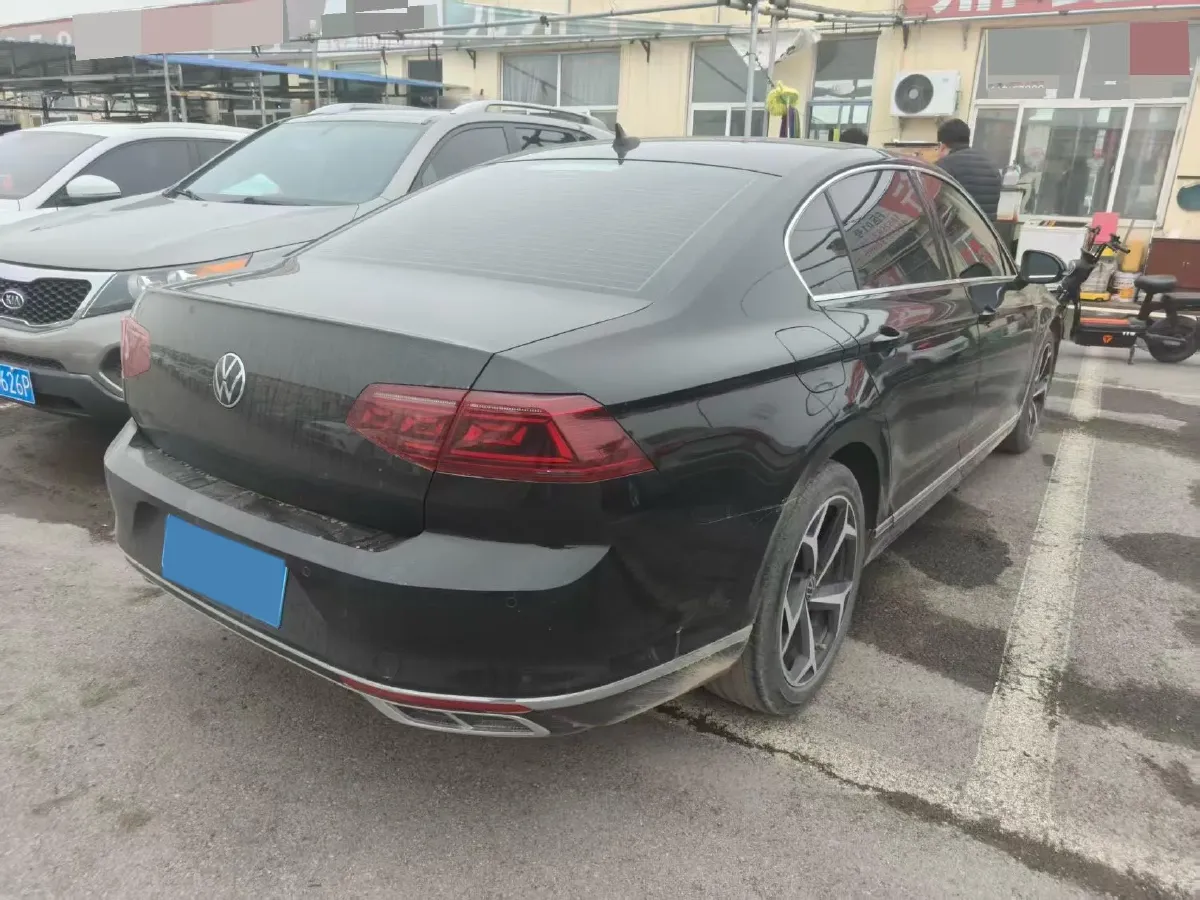 2024 Volkswagen Magotan 2.0T 186HP L4 7DCT,autocango,china used car exporter,china ev exporter,chinese used car exporter,chinese used ev exporter