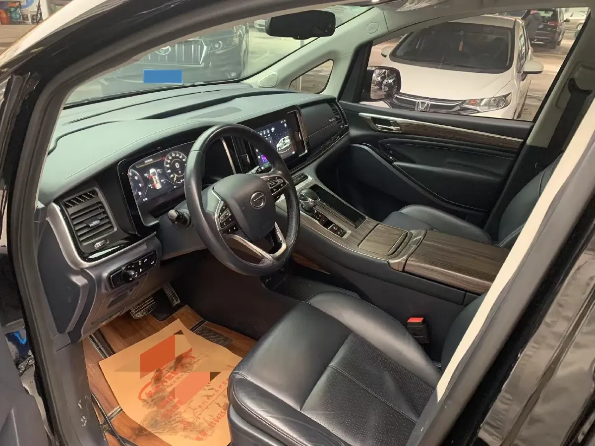 2021 GAC Trumpchi M8 2.0T 252HP L4 8AT,autocango,china used car exporter,china ev exporter,chinese used car exporter,chinese used ev exporter