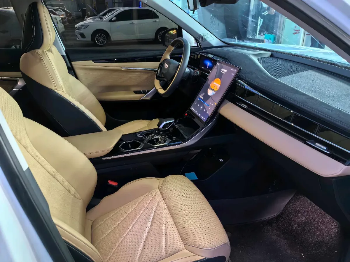 2023 Geely StarRay 1.5T 181HP L4 7DCT,autocango,china used car exporter,china ev exporter,chinese used car exporter,chinese used ev exporter