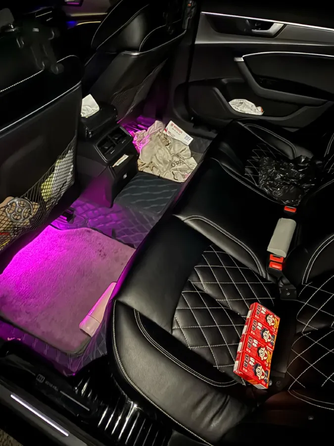 2021 Audi A6L 2.0T 190HP L4 7DCT,autocango,china used car exporter,china ev exporter,chinese used car exporter,chinese used ev exporter