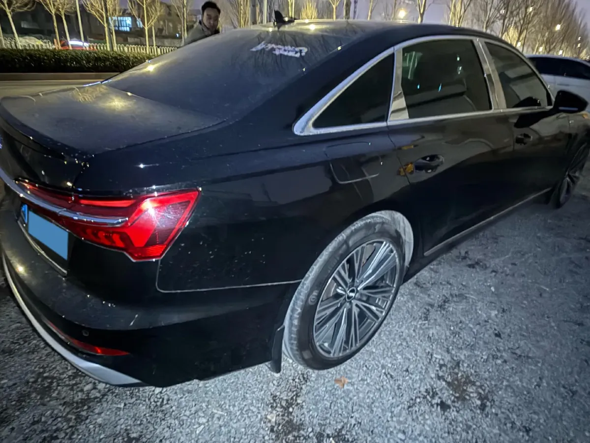 2021 Audi A6L 2.0T 190HP L4 7DCT,autocango,china used car exporter,china ev exporter,chinese used car exporter,chinese used ev exporter