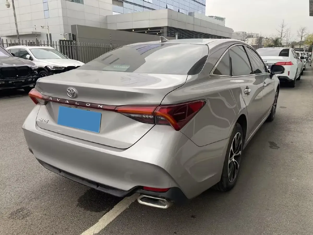 2022 Toyota Avalon 2.0L 178HP L4 CVT,autocango,china used car exporter,china ev exporter,chinese used car exporter,chinese used ev exporter