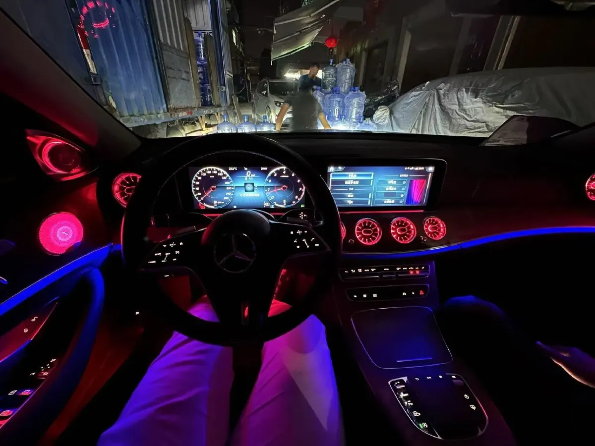 2022 Mercedes-Benz E Class 2.0T 258HP L4 9AT,autocango,china used car exporter,china ev exporter,chinese used car exporter,chinese used ev exporter