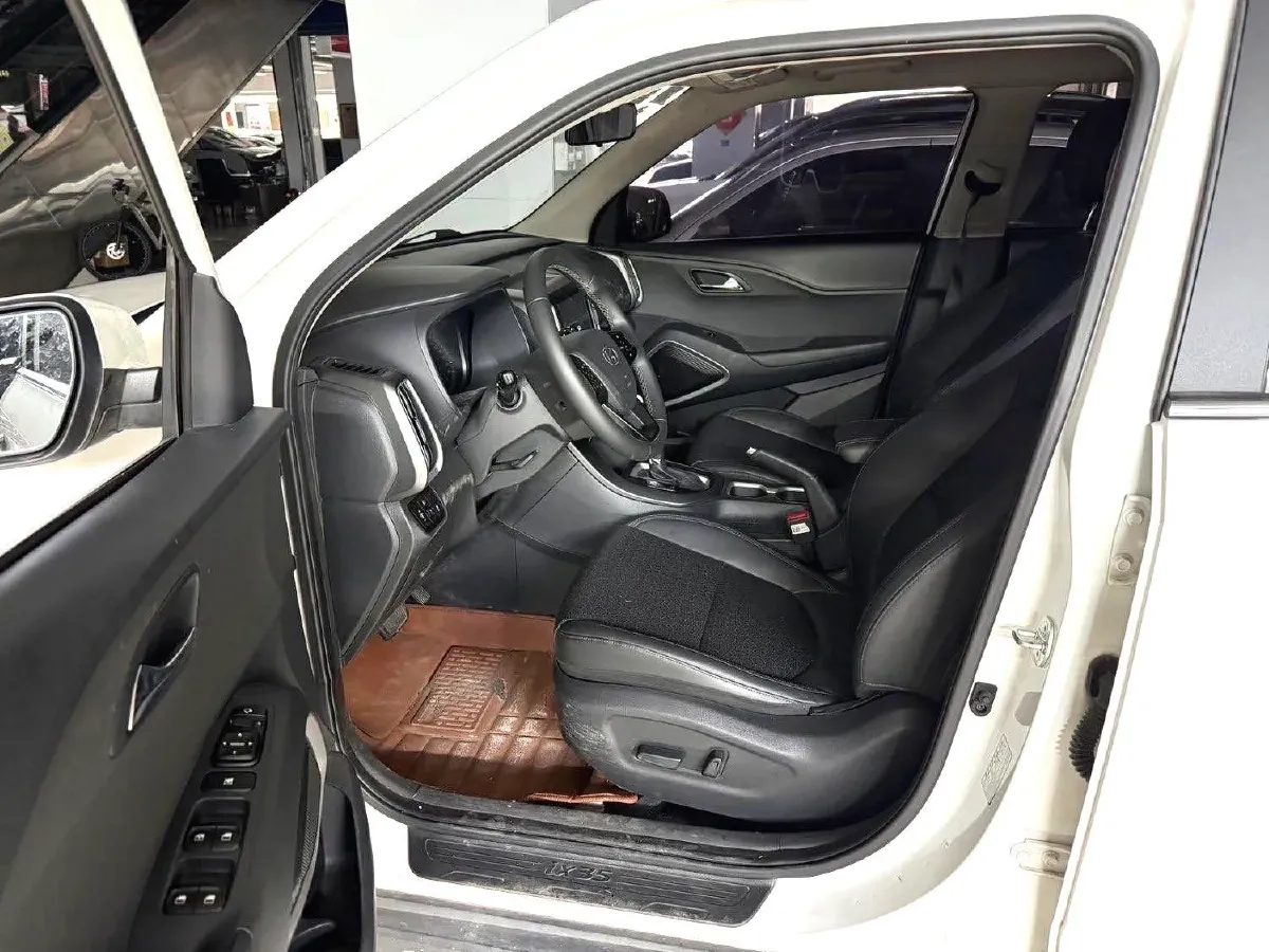 2018 Hyundai ix35 2.0L 160HP L4 6AT,autocango,china used car exporter,china ev exporter,chinese used car exporter,chinese used ev exporter