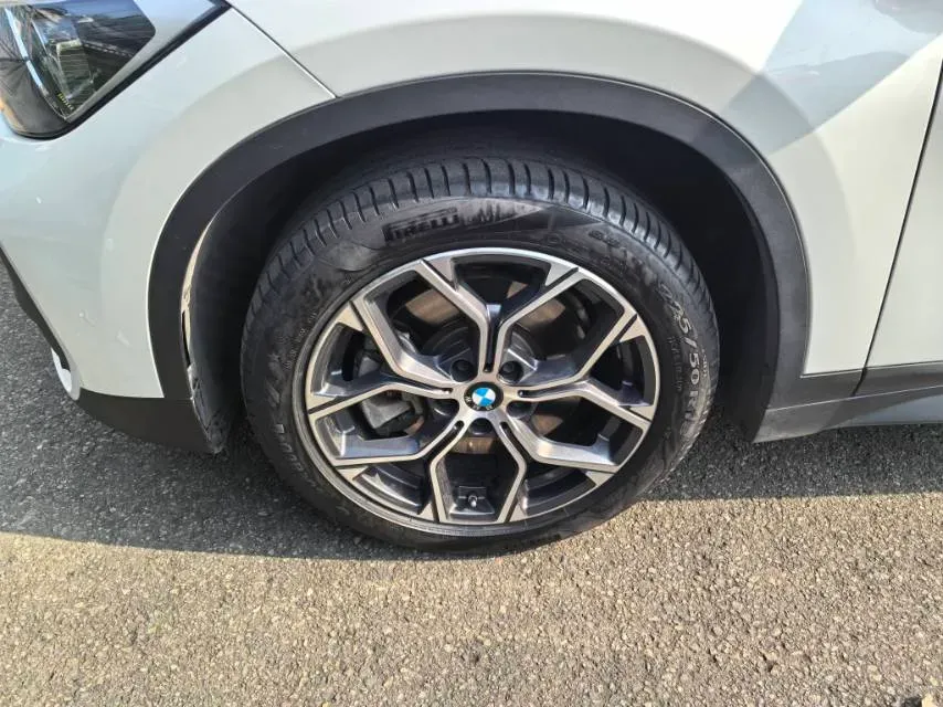 2022 BMW X1 2.0T 192HP L4 7DCT,autocango,china used car exporter,china ev exporter,chinese used car exporter,chinese used ev exporter