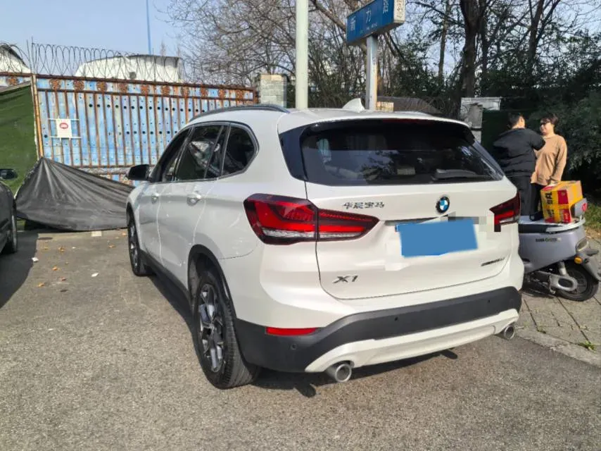 2022 BMW X1 2.0T 192HP L4 7DCT,autocango,china used car exporter,china ev exporter,chinese used car exporter,chinese used ev exporter