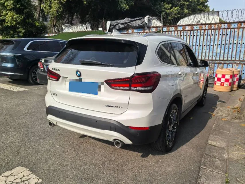 2022 BMW X1 2.0T 192HP L4 7DCT,autocango,china used car exporter,china ev exporter,chinese used car exporter,chinese used ev exporter