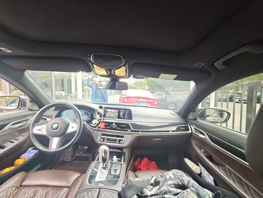 2021 BMW 7 Series 3.0T 340HP L6 8AT,autocango,china used car exporter,china ev exporter,chinese used car exporter,chinese used ev exporter