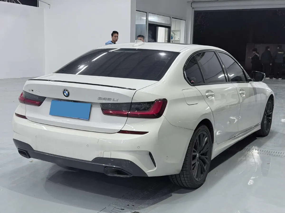 2021 BMW 3 Series 2.0T 184HP L4 8AT,autocango,china used car exporter,china ev exporter,chinese used car exporter,chinese used ev exporter