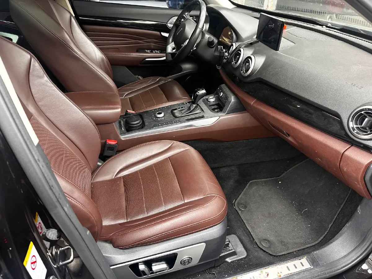 2018 WEY P8 2.0T 234HP L4 6DCT PHEV 12.96KWH,autocango,china used car exporter,china ev exporter,chinese used car exporter,chinese used ev exporter