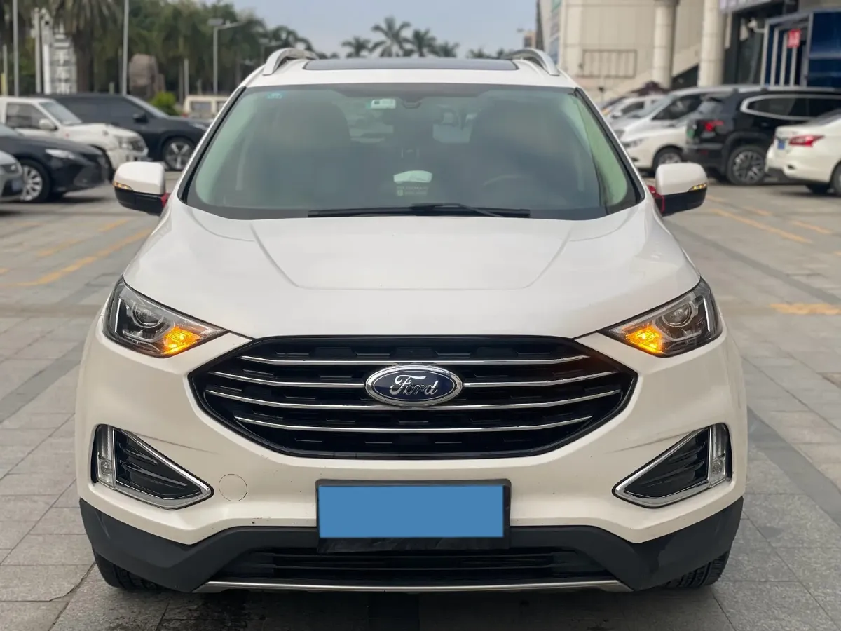 2020 Ford Edge 2.0T 245HP L4 8AT,autocango,china used car exporter,china ev exporter,chinese used car exporter,chinese used ev exporter