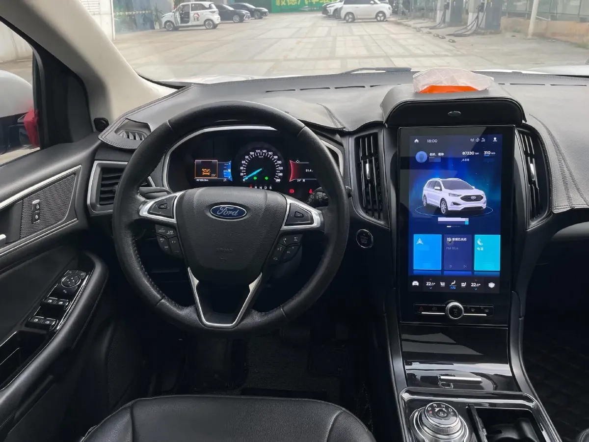 2020 Ford Edge 2.0T 245HP L4 8AT,autocango,china used car exporter,china ev exporter,chinese used car exporter,chinese used ev exporter