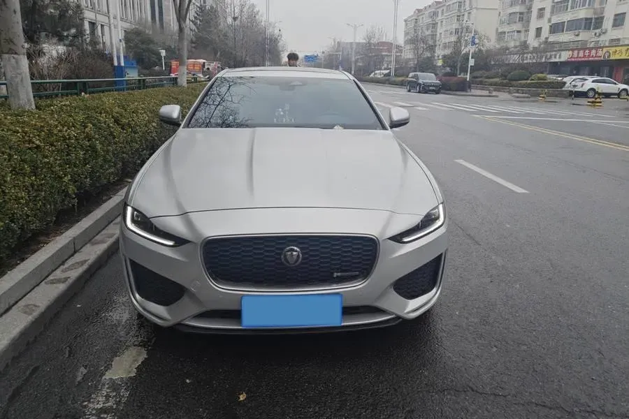 2021 Jaguar XEL 2.0T 250HP L4 8AT,autocango,china used car exporter,china ev exporter,chinese used car exporter,chinese used ev exporter