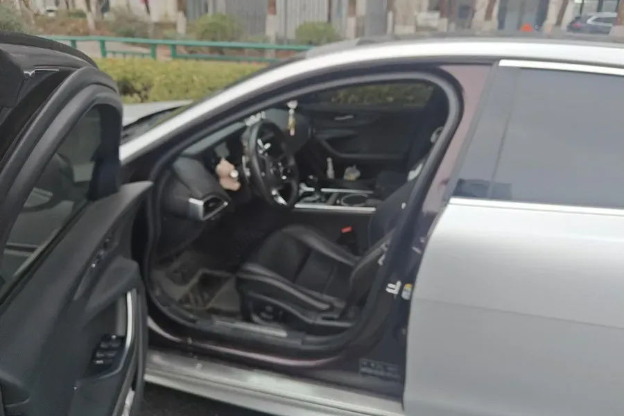 2021 Jaguar XEL 2.0T 250HP L4 8AT,autocango,china used car exporter,china ev exporter,chinese used car exporter,chinese used ev exporter