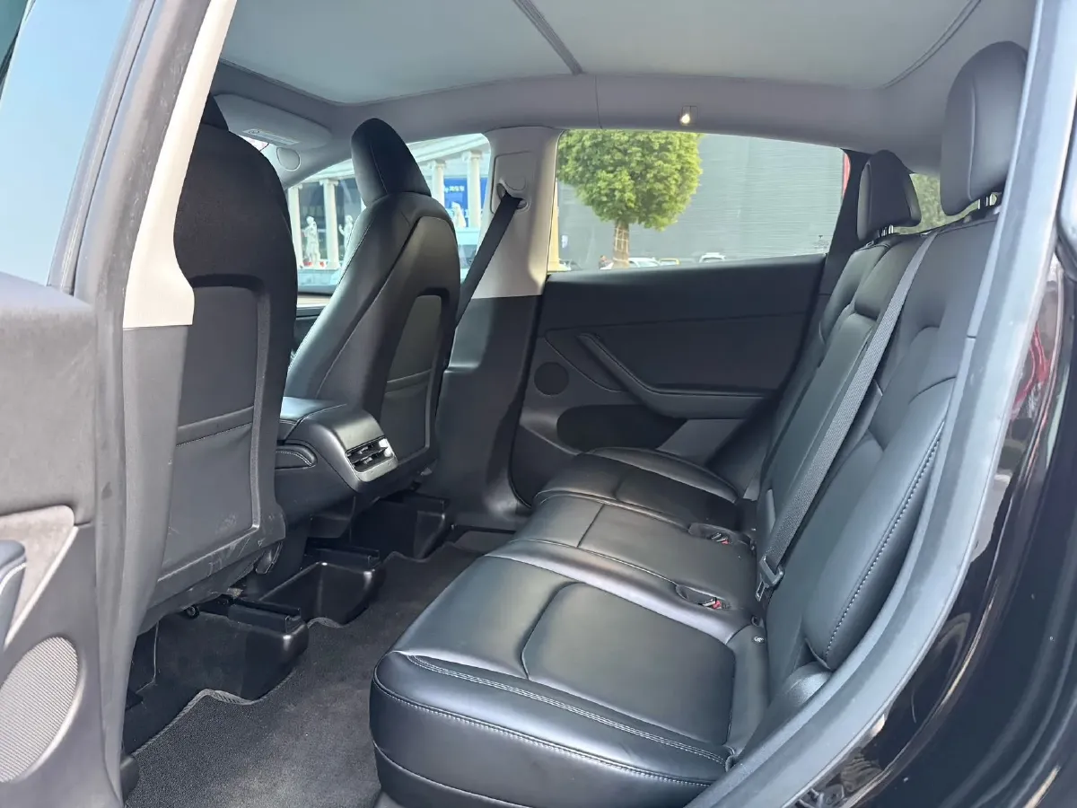 2022 Tesla Model Y BEV 60KWH,autocango,china used car exporter,china ev exporter,chinese used car exporter,chinese used ev exporter