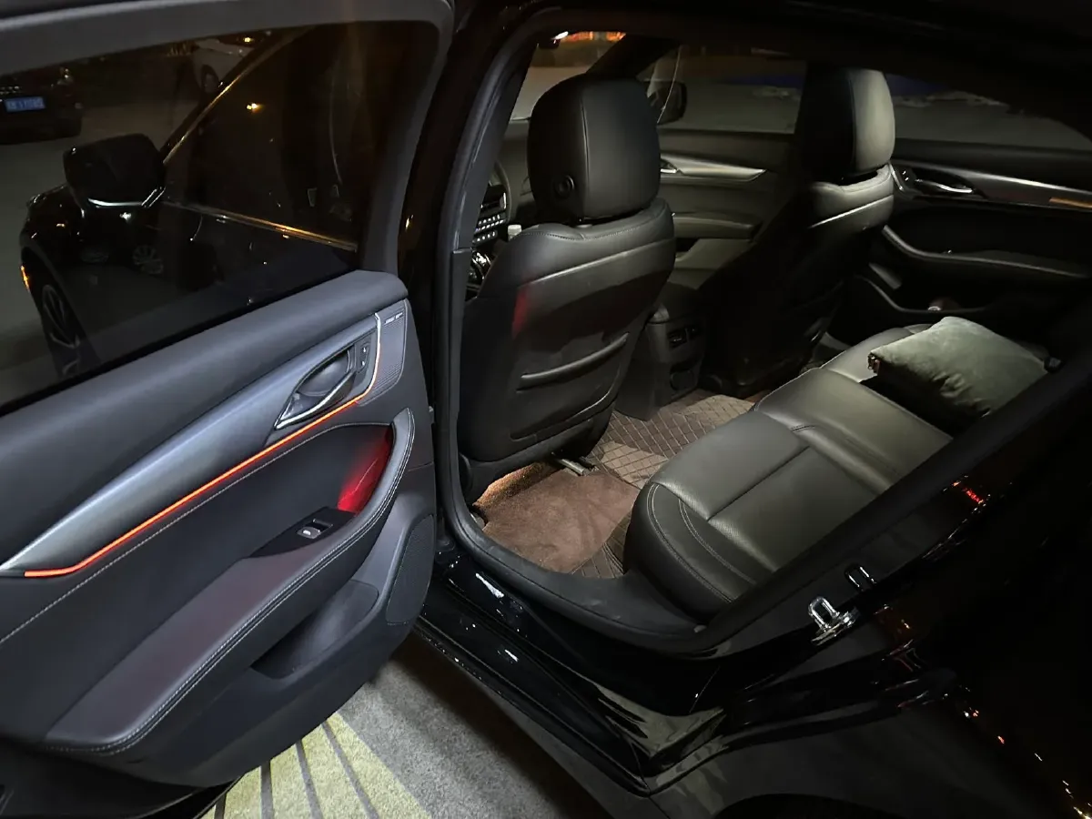 2022 Cadillac CT5 2.0T 237HP L4 10AT,autocango,china used car exporter,china ev exporter,chinese used car exporter,chinese used ev exporter