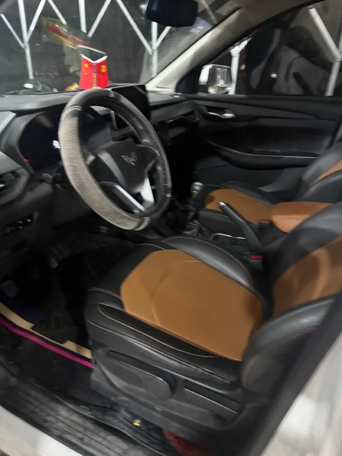 2019 WuLing HongGuang S3 1.5L 99HP L4 6MT,autocango,china used car exporter,china ev exporter,chinese used car exporter,chinese used ev exporter