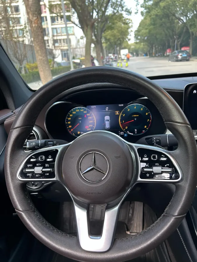 2020 Mercedes-Benz GLC Class 2.0T 197HP L4 9AT,autocango,china used car exporter,china ev exporter,chinese used car exporter,chinese used ev exporter