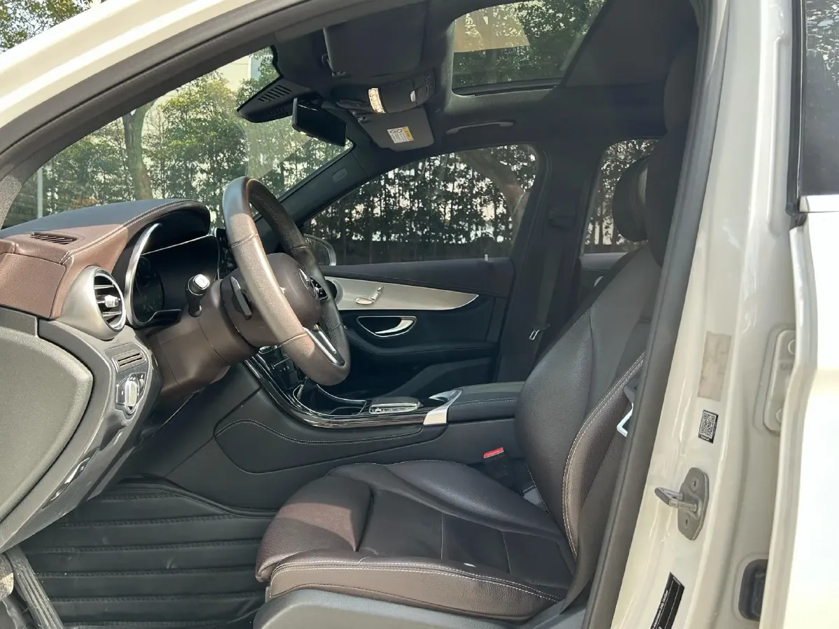 2020 Mercedes-Benz GLC Class 2.0T 197HP L4 9AT,autocango,china used car exporter,china ev exporter,chinese used car exporter,chinese used ev exporter