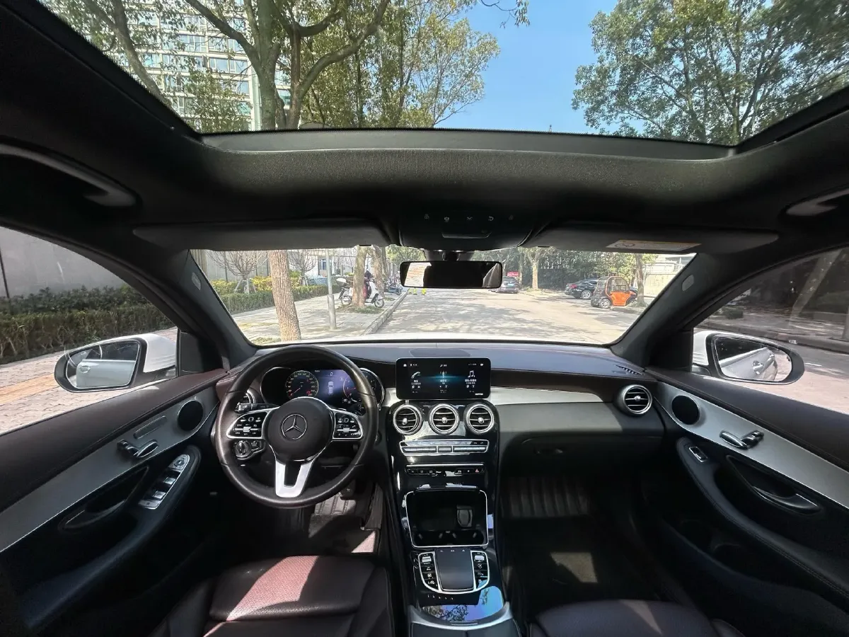 2020 Mercedes-Benz GLC Class 2.0T 197HP L4 9AT,autocango,china used car exporter,china ev exporter,chinese used car exporter,chinese used ev exporter