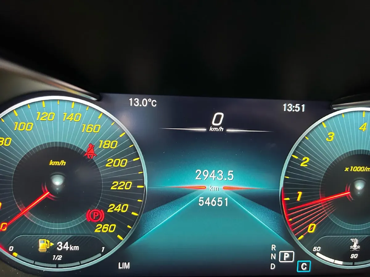 2020 Mercedes-Benz GLC Class 2.0T 197HP L4 9AT,autocango,china used car exporter,china ev exporter,chinese used car exporter,chinese used ev exporter