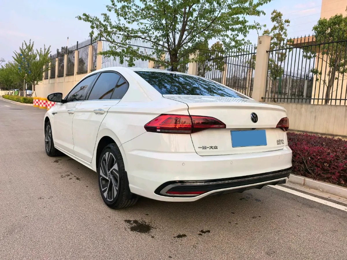 2025 Volkswagen Bora 1.5T 160HP L4 7DCT,autocango,china used car exporter,china ev exporter,chinese used car exporter,chinese used ev exporter