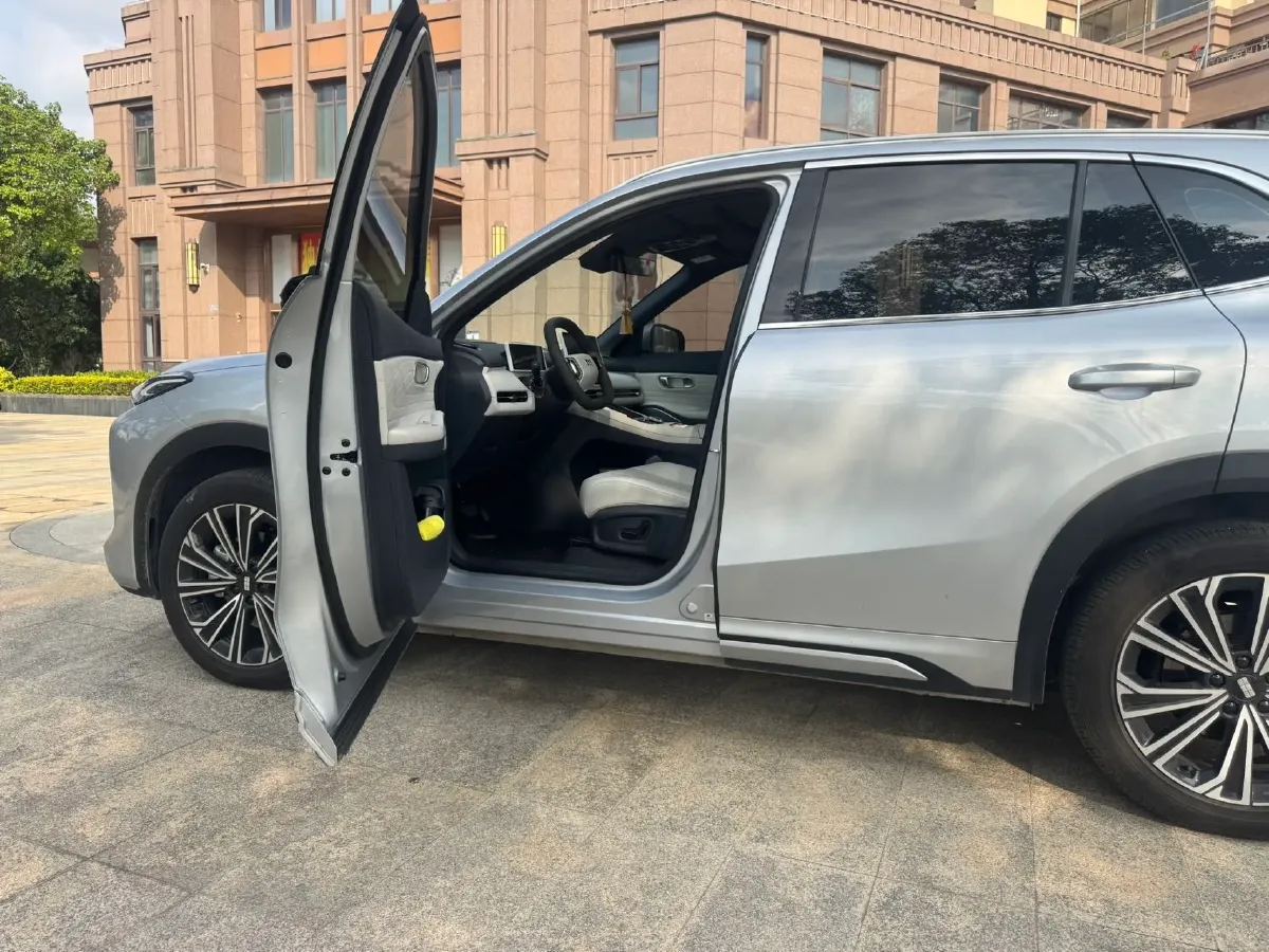 2025 BYD Sea Lion 05 DM-i 1.5L 101HP L4 E-CVT PHEV 18.3KWH,autocango,china used car exporter,china ev exporter,chinese used car exporter,chinese used ev exporter