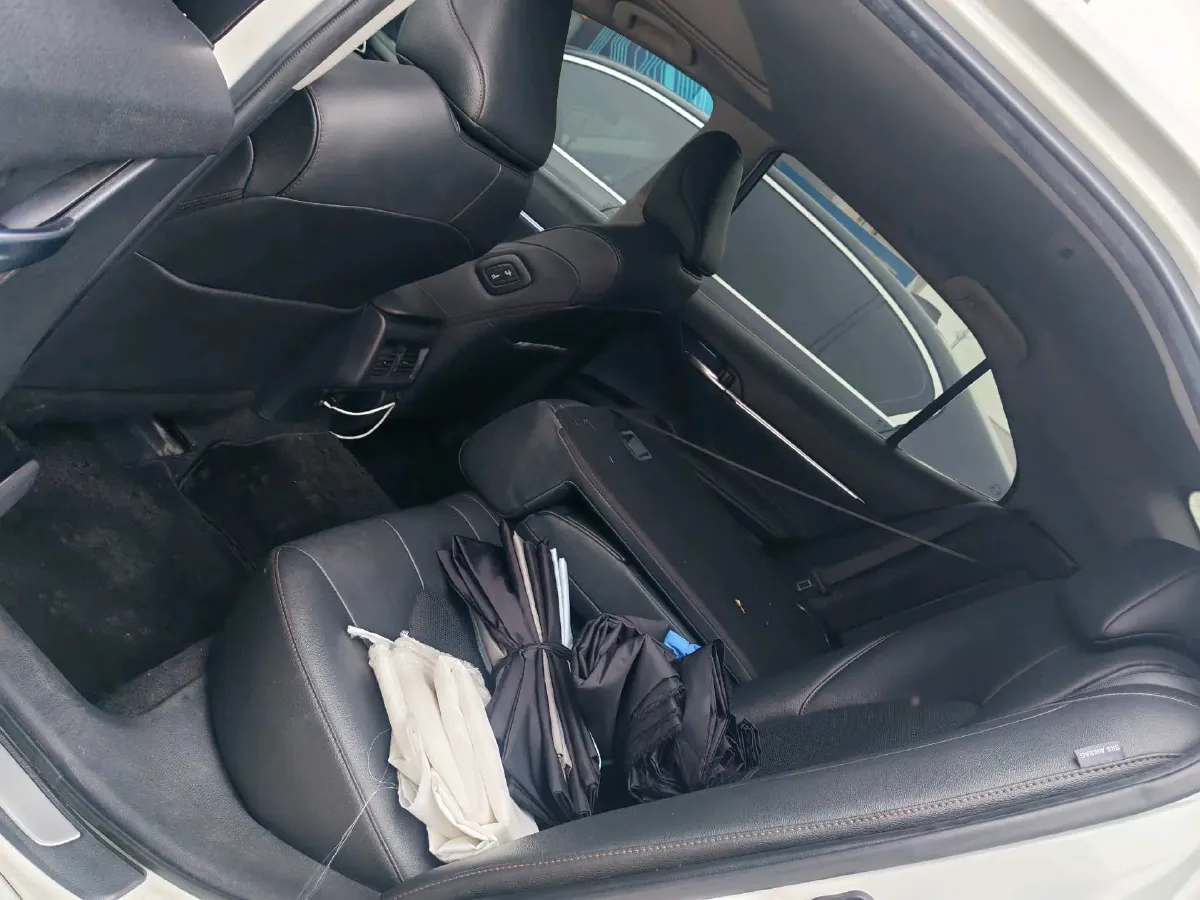 2019 Toyota Camry 2.0L 178HP L4 CVT,autocango,china used car exporter,china ev exporter,chinese used car exporter,chinese used ev exporter