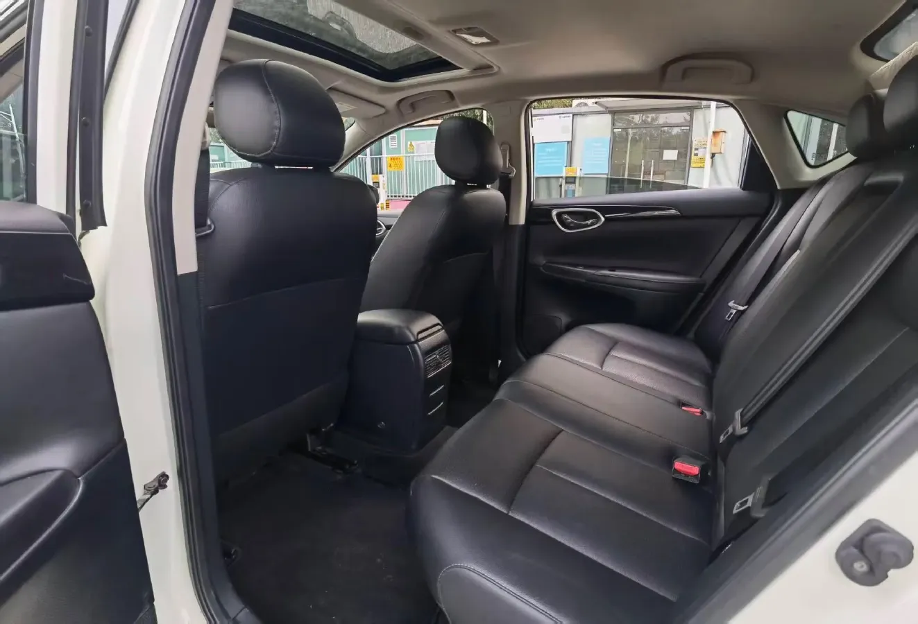 2021 Nissan Sylphy 1.6L 122HP L4 CVT,autocango,china used car exporter,china ev exporter,chinese used car exporter,chinese used ev exporter