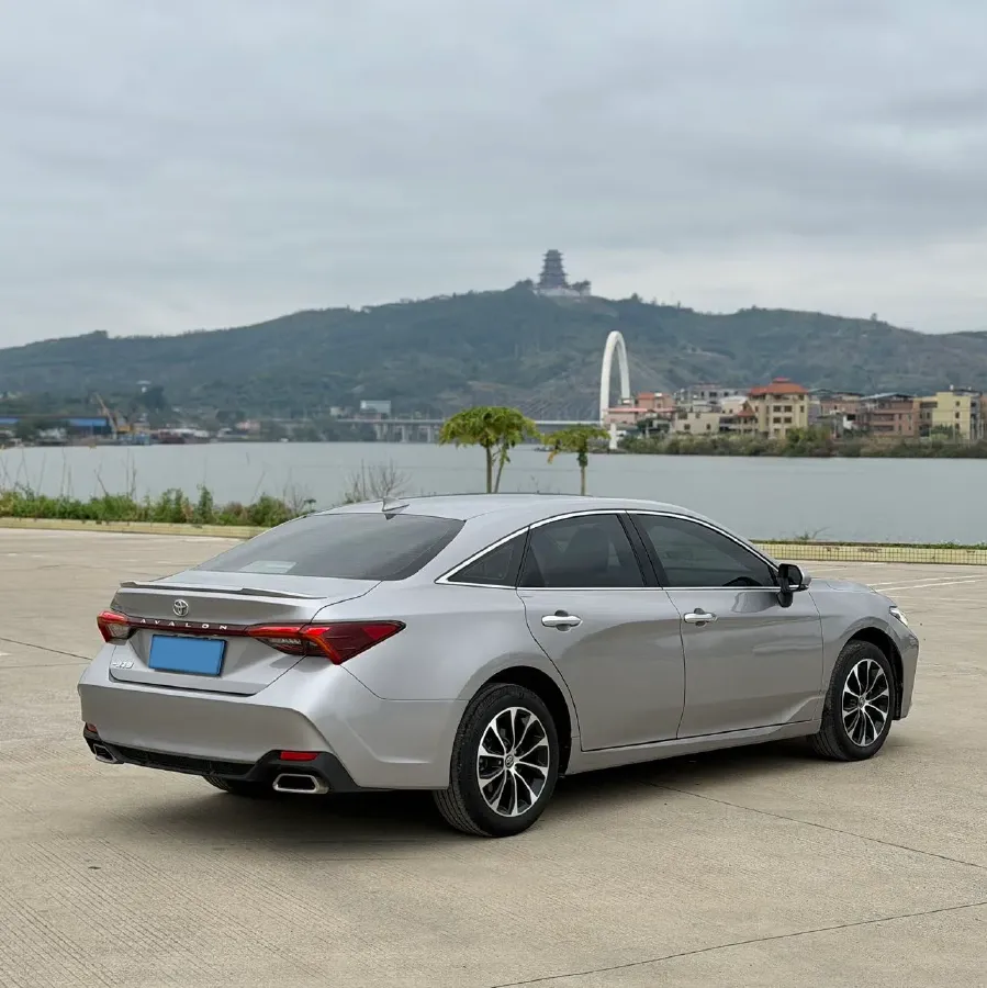 2023 Toyota Avalon 2.5L 207HP L4 8AT,autocango,china used car exporter,china ev exporter,chinese used car exporter,chinese used ev exporter