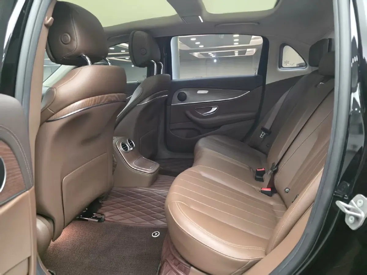 2023 Mercedes-Benz E Class 2.0T 197HP L4 9AT,autocango,china used car exporter,china ev exporter,chinese used car exporter,chinese used ev exporter