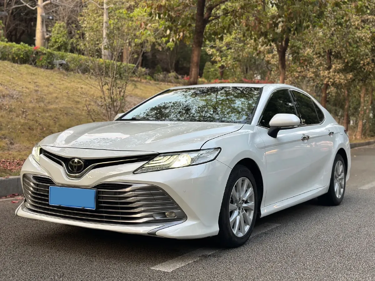 2018 Toyota Camry 2.0L 169HP L4 6AT,autocango,china used car exporter,china ev exporter,chinese used car exporter,chinese used ev exporter
