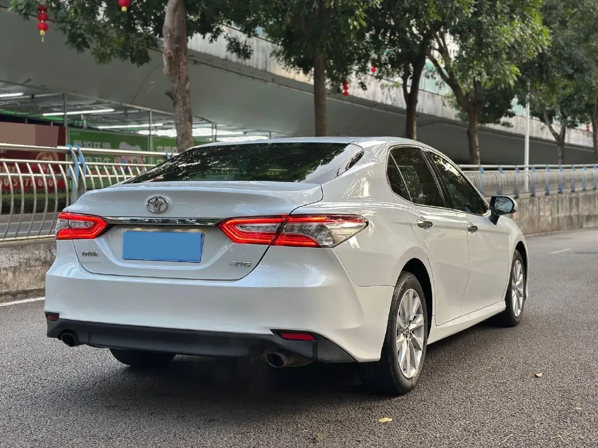 2018 Toyota Camry 2.0L 169HP L4 6AT,autocango,china used car exporter,china ev exporter,chinese used car exporter,chinese used ev exporter