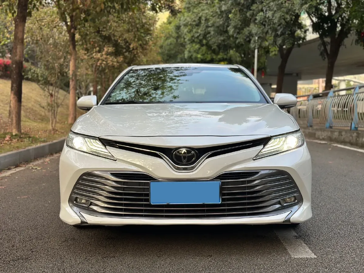 2018 Toyota Camry 2.0L 169HP L4 6AT,autocango,china used car exporter,china ev exporter,chinese used car exporter,chinese used ev exporter