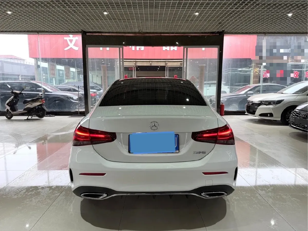 2021 Mercedes-Benz A Class 1.3T 136HP L4 7DCT,autocango,china used car exporter,china ev exporter,chinese used car exporter,chinese used ev exporter