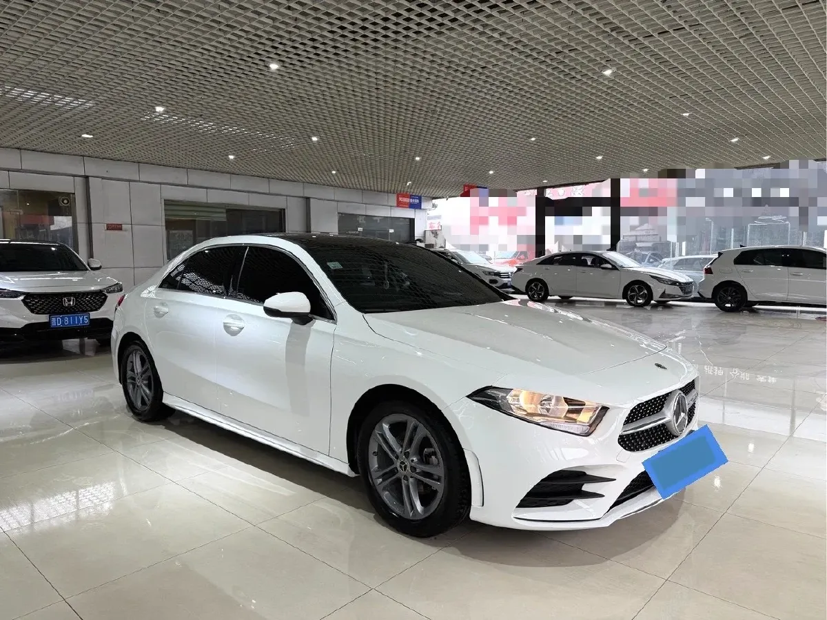 2021 Mercedes-Benz A Class 1.3T 136HP L4 7DCT,autocango,china used car exporter,china ev exporter,chinese used car exporter,chinese used ev exporter