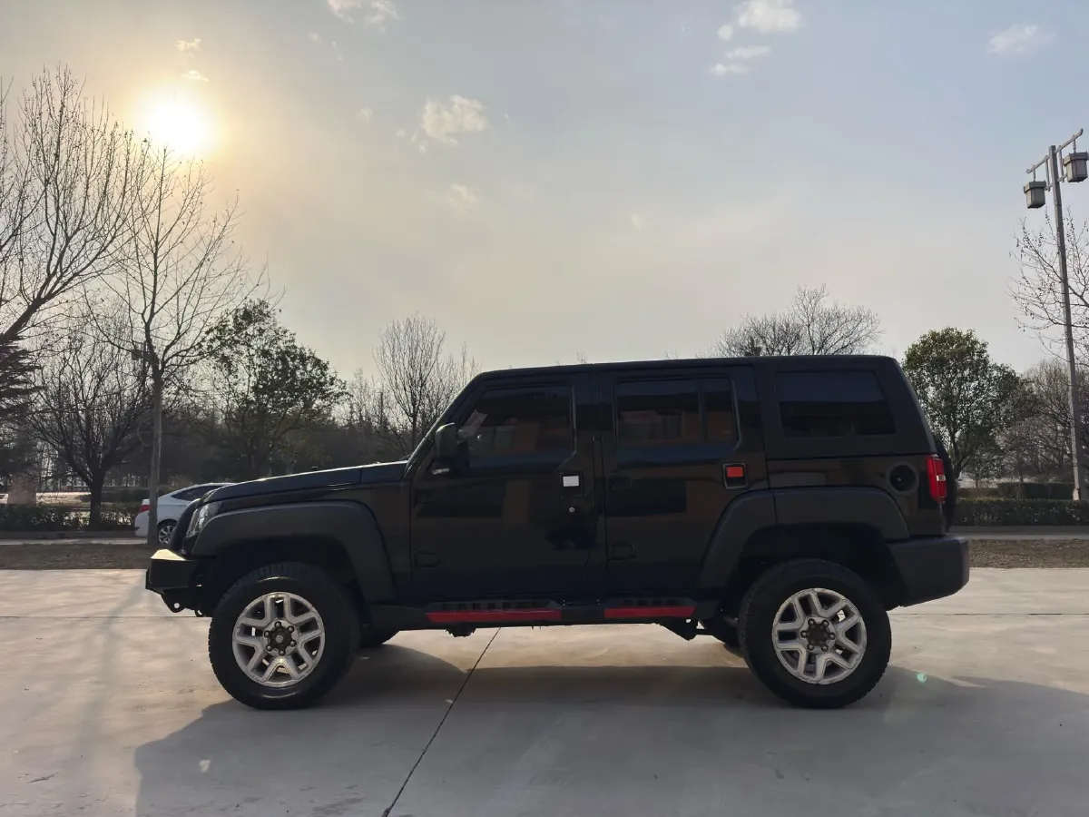 2016 Beijing BJ40 2.0T 204HP L4 5MT,autocango,china used car exporter,china ev exporter,chinese used car exporter,chinese used ev exporter