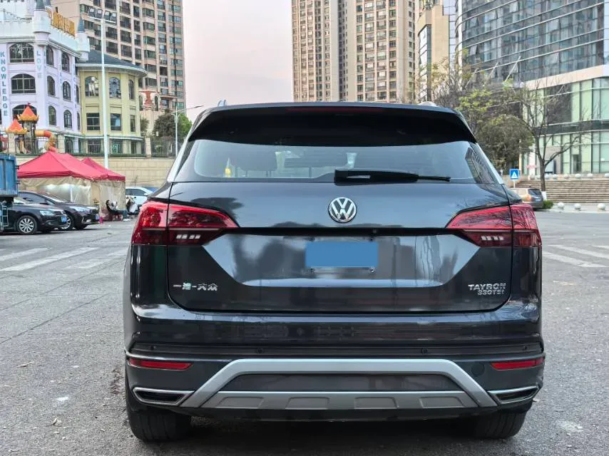 2019 MINI CLUBMAN 1.5T 102HP L3 6AT,autocango,china used car exporter,china ev exporter,chinese used car exporter,chinese used ev exporter