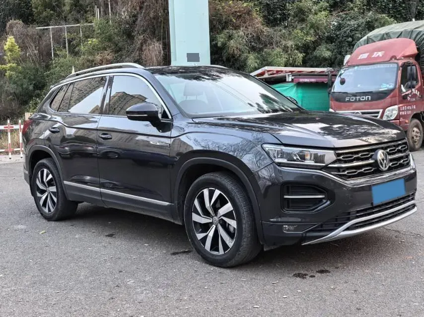 2019 MINI CLUBMAN 1.5T 102HP L3 6AT,autocango,china used car exporter,china ev exporter,chinese used car exporter,chinese used ev exporter