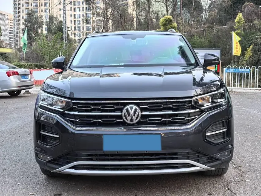 2019 MINI CLUBMAN 1.5T 102HP L3 6AT,autocango,china used car exporter,china ev exporter,chinese used car exporter,chinese used ev exporter