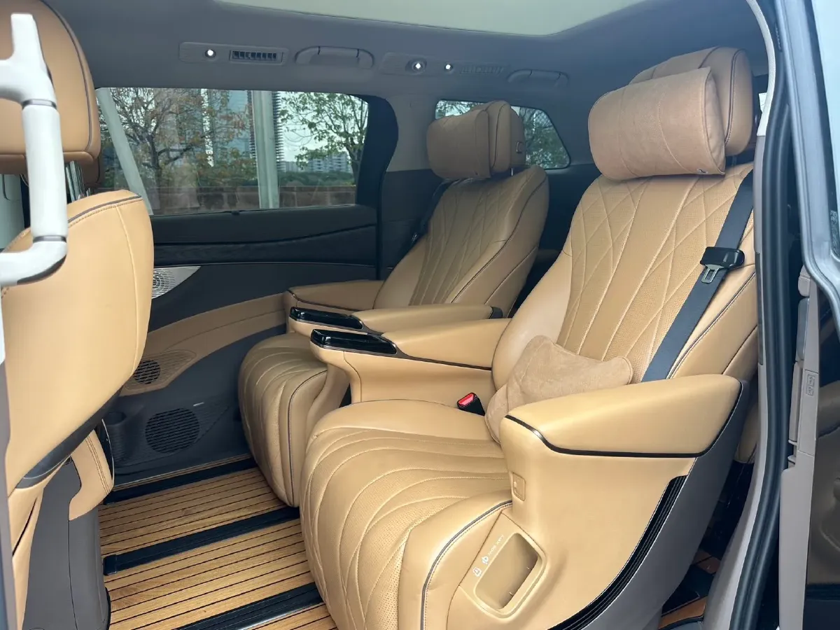 2022 HongQi HS7 3.0T 337HP V6 8AT,autocango,china used car exporter,china ev exporter,chinese used car exporter,chinese used ev exporter