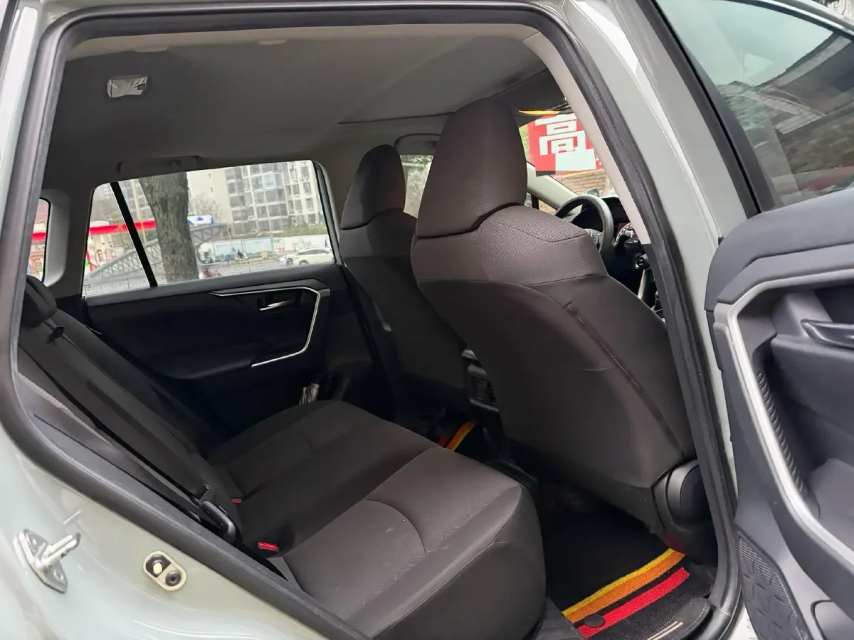 2020 Toyota RAV4 2.0L 171HP L4 CVT,autocango,china used car exporter,china ev exporter,chinese used car exporter,chinese used ev exporter