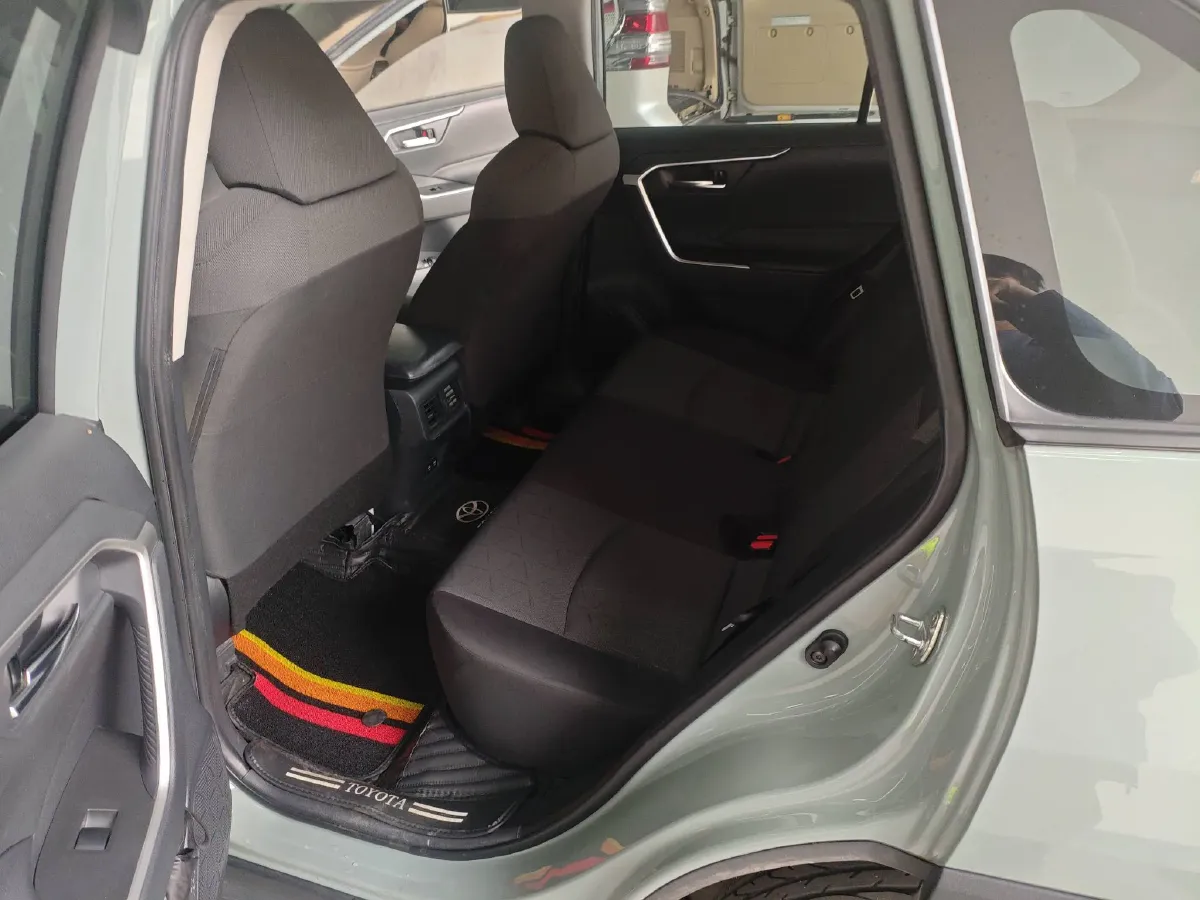 2020 Toyota RAV4 2.0L 171HP L4 CVT,autocango,china used car exporter,china ev exporter,chinese used car exporter,chinese used ev exporter