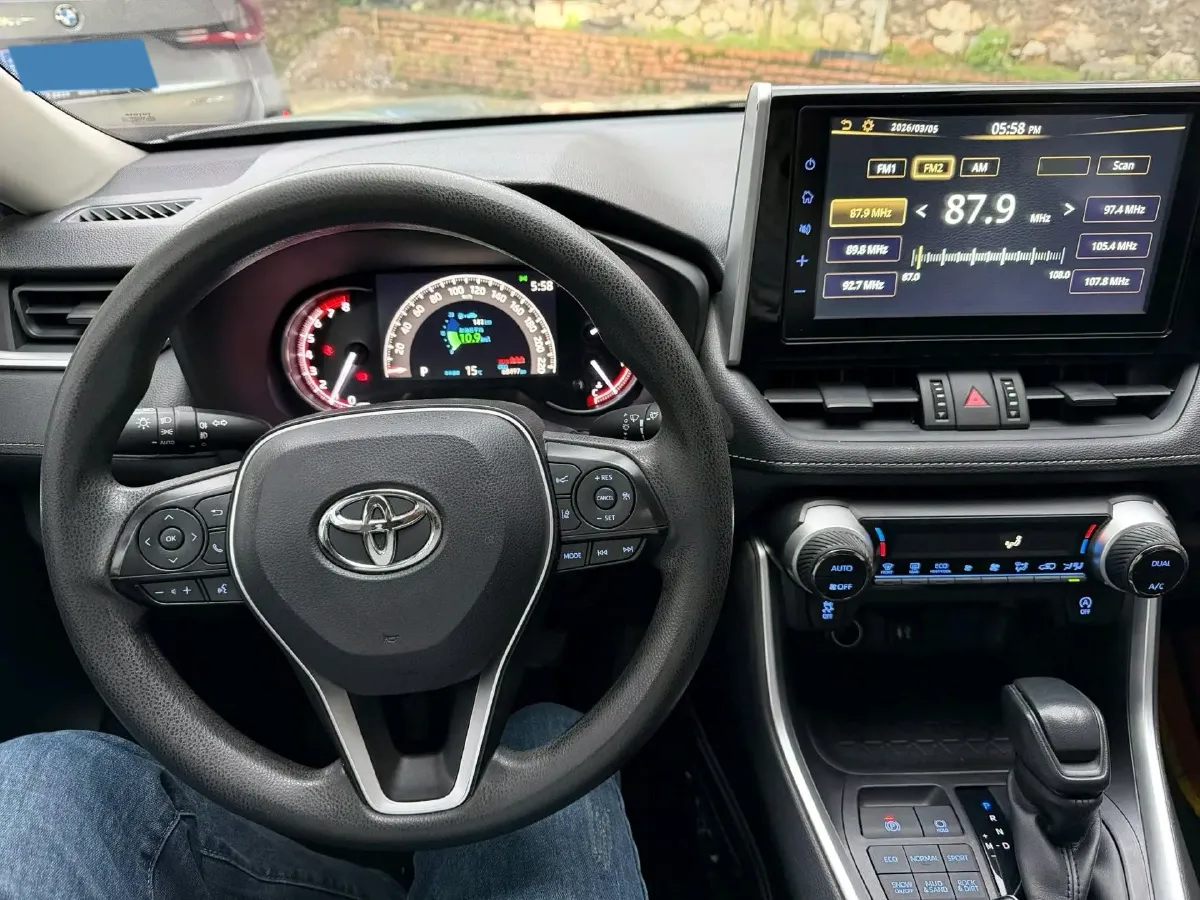 2020 Toyota RAV4 2.0L 171HP L4 CVT,autocango,china used car exporter,china ev exporter,chinese used car exporter,chinese used ev exporter