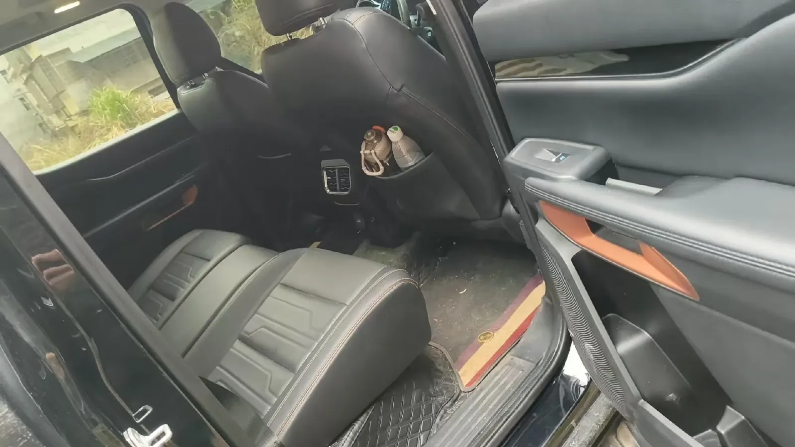 2023 Ford Ranger 2.3T 186HP L4 8AT,autocango,china used car exporter,china ev exporter,chinese used car exporter,chinese used ev exporter