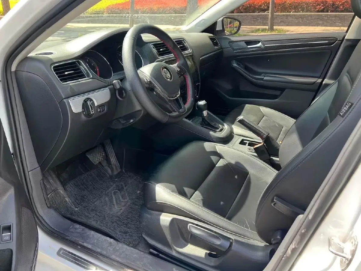 2018 Volkswagen Sagitar 1.2T 110HP L4 7DCT,autocango,china used car exporter,china ev exporter,chinese used car exporter,chinese used ev exporter