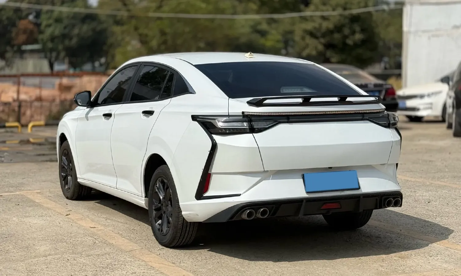 2023 DongFeng Aeolus YiXuan 1.5L 125HP L4 6DCT,autocango,china used car exporter,china ev exporter,chinese used car exporter,chinese used ev exporter