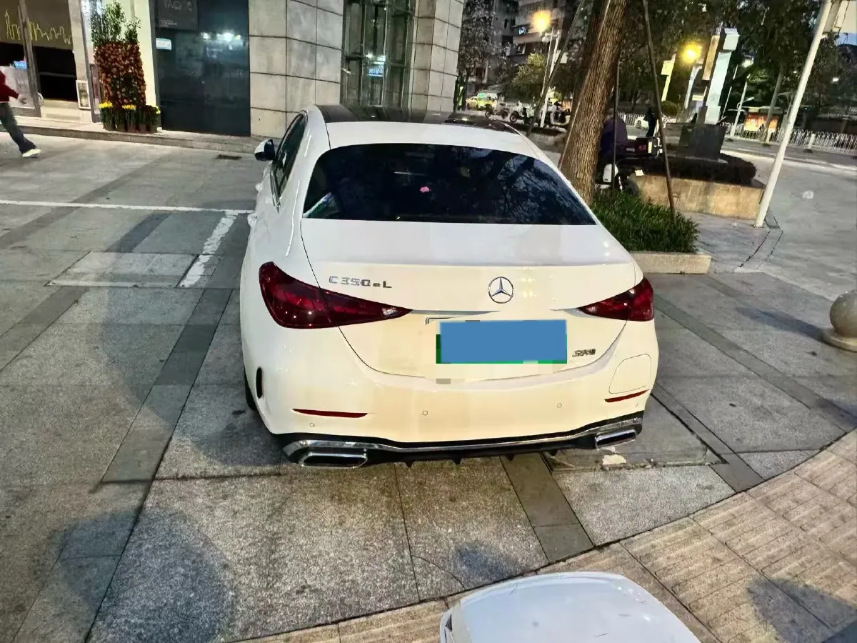 2024 Mercedes-Benz C Class 2.0T 204HP L4 9AT PHEV 25.4KWH,autocango,china used car exporter,china ev exporter,chinese used car exporter,chinese used ev exporter